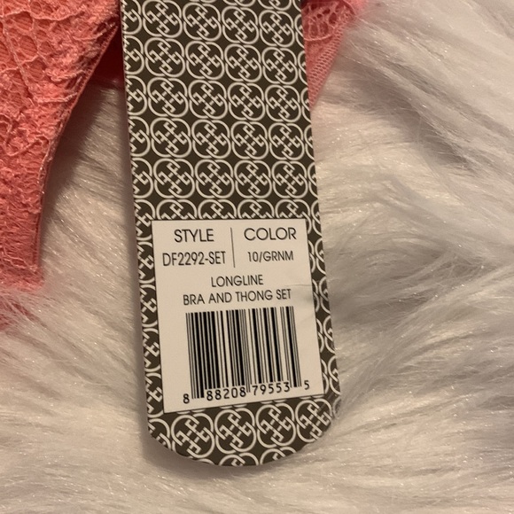 🎅 DAISY FUENTES Pink Matching Bra (34C) & Tanga Panty (M) Set NWT - Picture 8 of 10